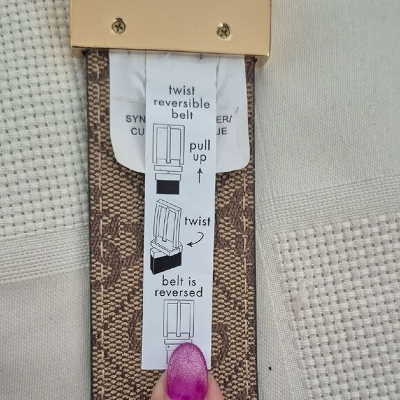 Guess Black Belt with Gold Logo Buckle - Picture 3 of 16